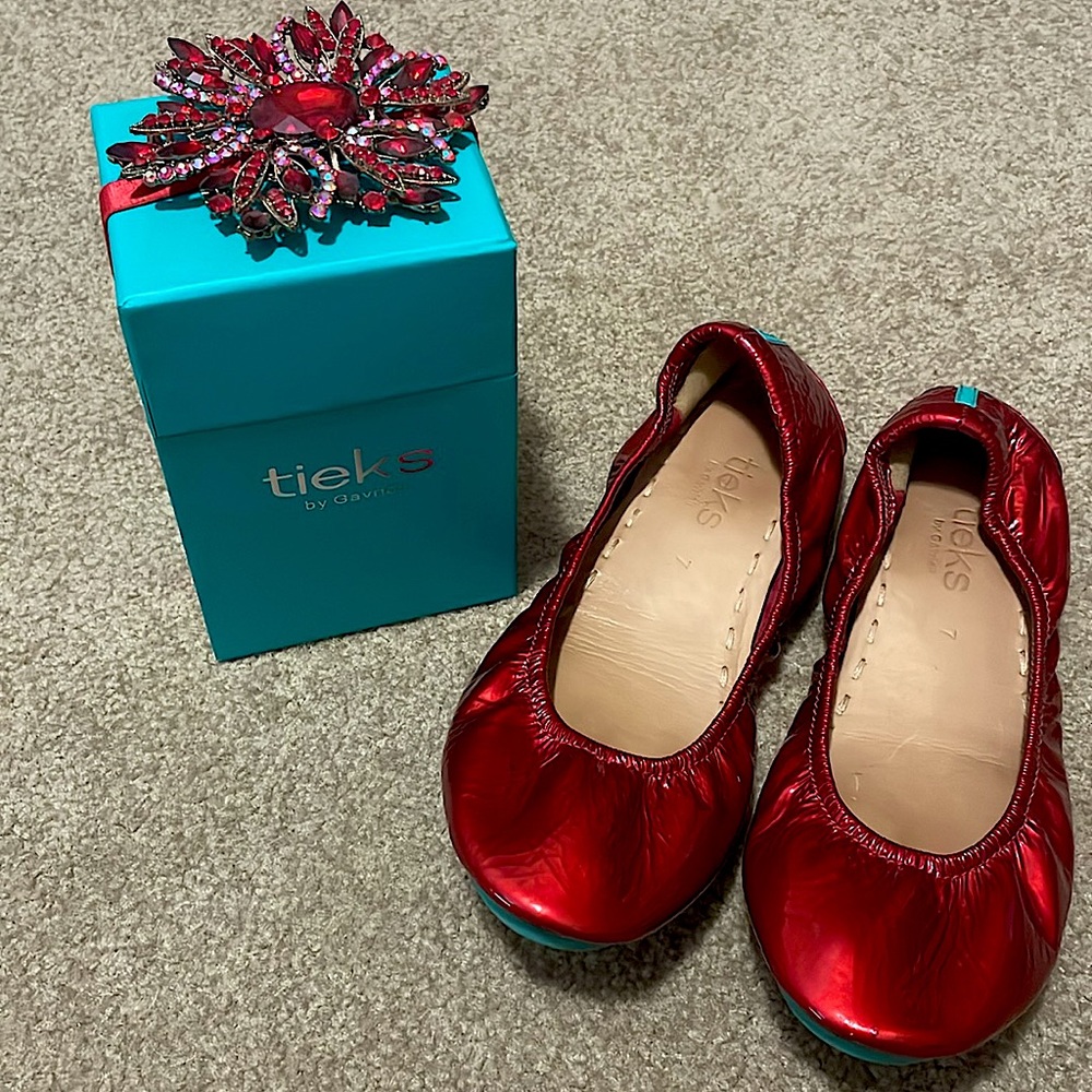 Size 7 Red Diamond Tieks - Great condition!